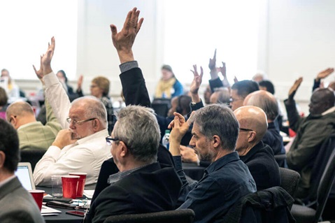 A show of hands during the board meeting of the Connectional Table held at United Methodist Discipleship Ministries in Nashville, Tenn., April 2. Photo by Kathleen Barry, UM News