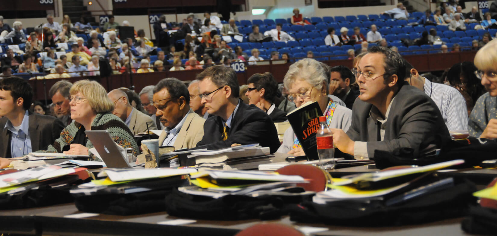 Delegates work on adopting parliamentary rules during the April 23 organizational session of the 2008 United Methodist General Conference in Fort Worth, Texas. 