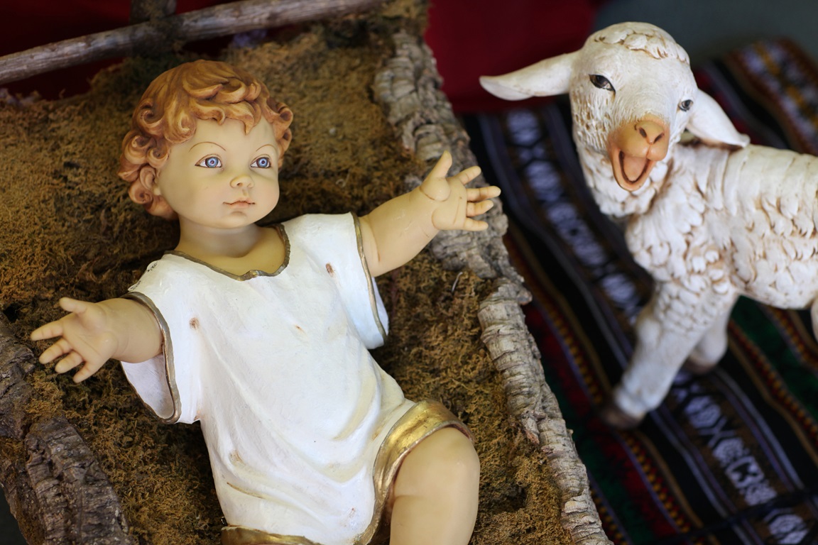 Baby Jesus and lamb Nativity figures. Photo by Kathleen Barry, UMNS