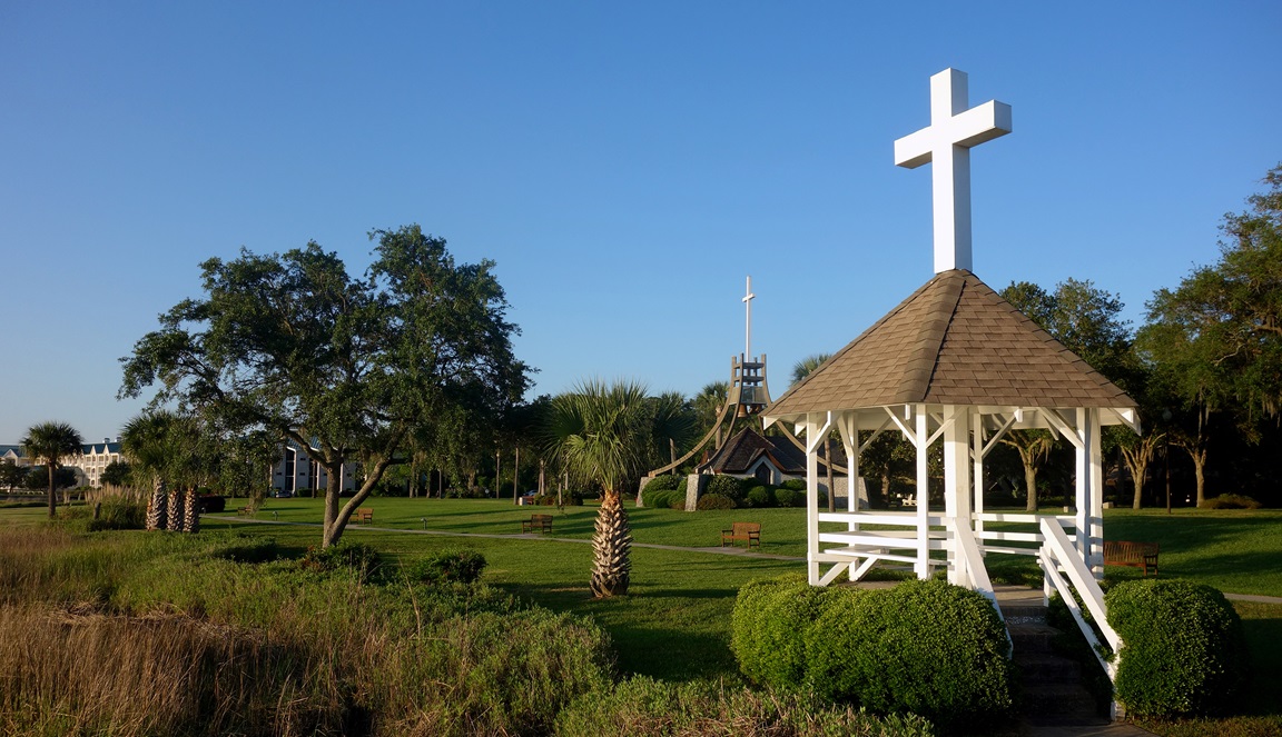 Scenic photo of Epworth by the Sea, the Christian retreat center in St. Simons Island, Ga. named to honor the boyhood home of John and Charles Wesley. Photo by Diane Degnan, United Methodist Communications.
