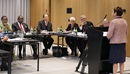 Miembros del Concilio Judicial durante su reunión de julio de 2018 en Zurich, Suiza, escuchan una presentación de la Obispa Cynthia Fierro Harvey. Foto cortesía de Diane Degnan)