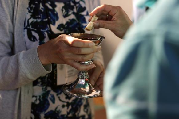 When United Methodists share the sacrament, they remember the Last Supper and so much more. Photo by Kathleen Barry, United Methodist Communications.