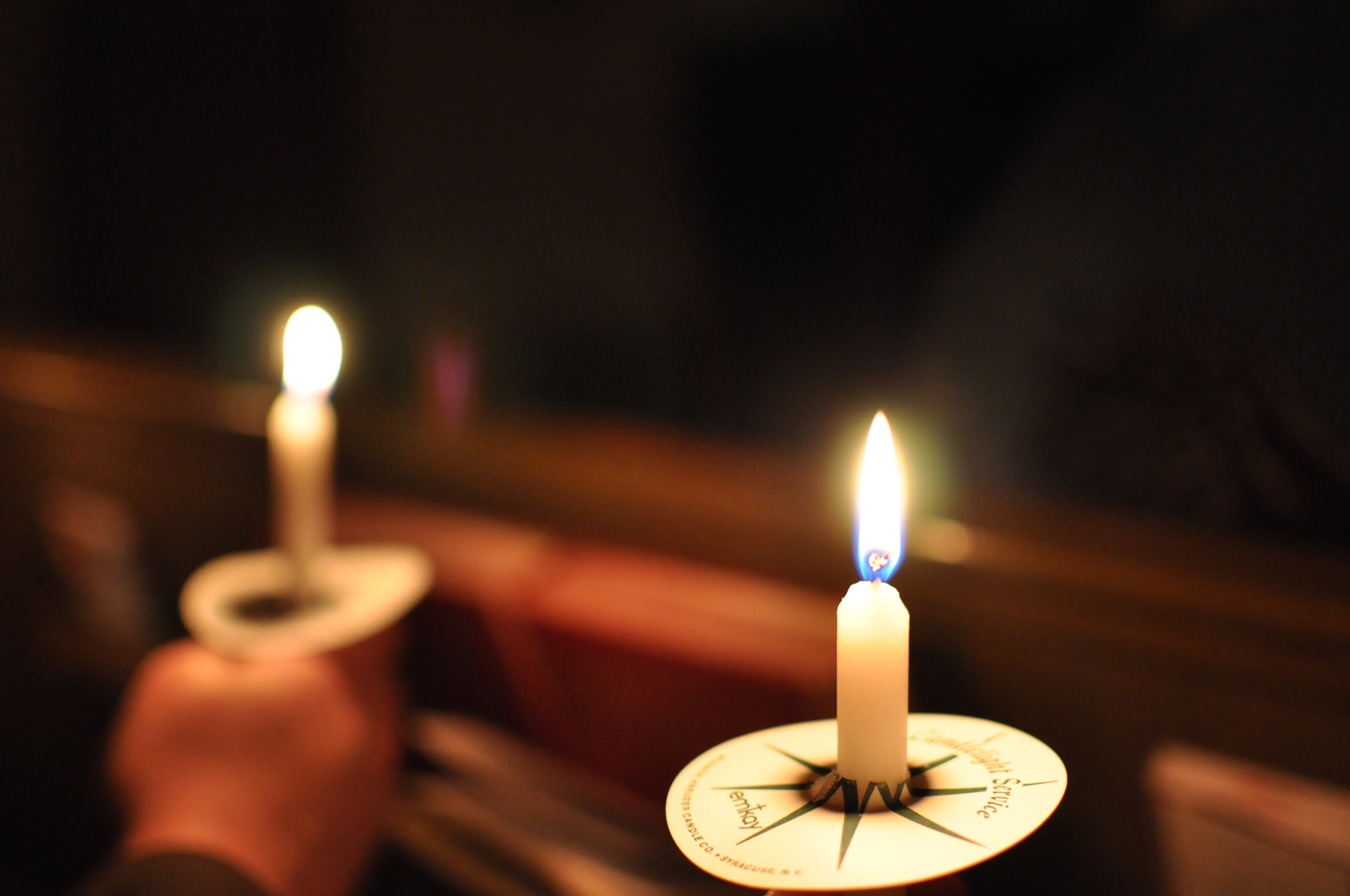 United Methodists gather for a Candlelight Service on Christmas Eve at St. Matthew UMC in Fort Worth, Texas. Photo by Angelia Sims of Angelia's Photography. 