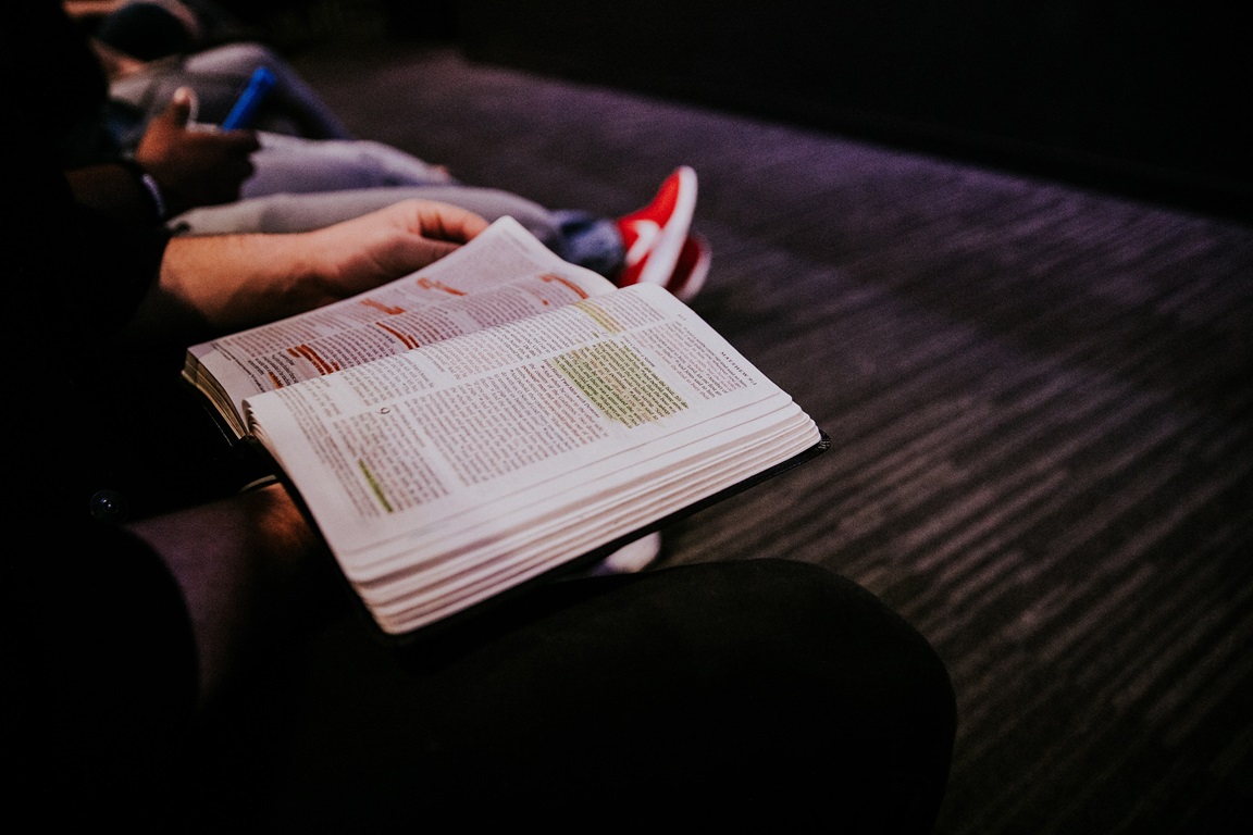Consider the needs of those you are trying to reach and offer new ways for people to connect with Christ and the church. Photo by Hannah Busing, courtesy of Unsplash.