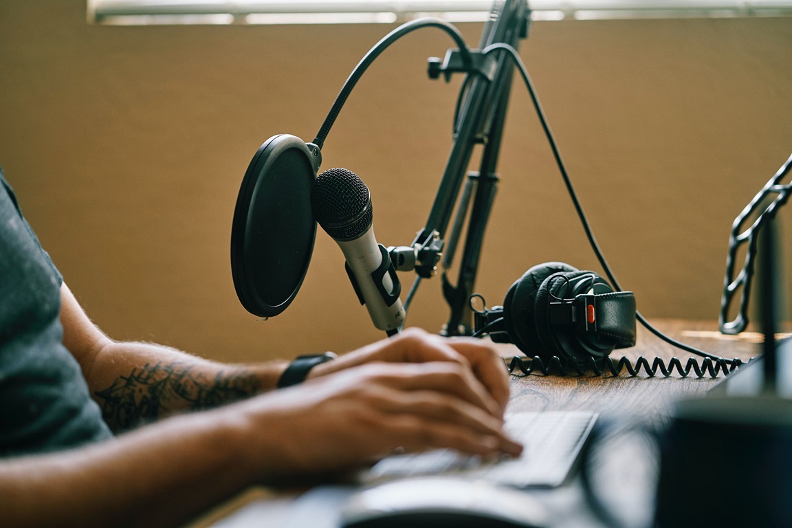 It is important to become familiar with the basics of podcasting before you jump in. Once you get a handle on the do's and don'ts, you can be on your way in no time. Photo by Convertkit courtesy of Unsplash.