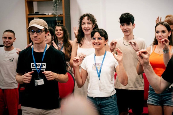 Young adults from eight European countries represented their Methodist churches at the YouMe 2025 event in Romania. Photo courtesy of Rev. Damian Szczepanczyk, UMC Poland.