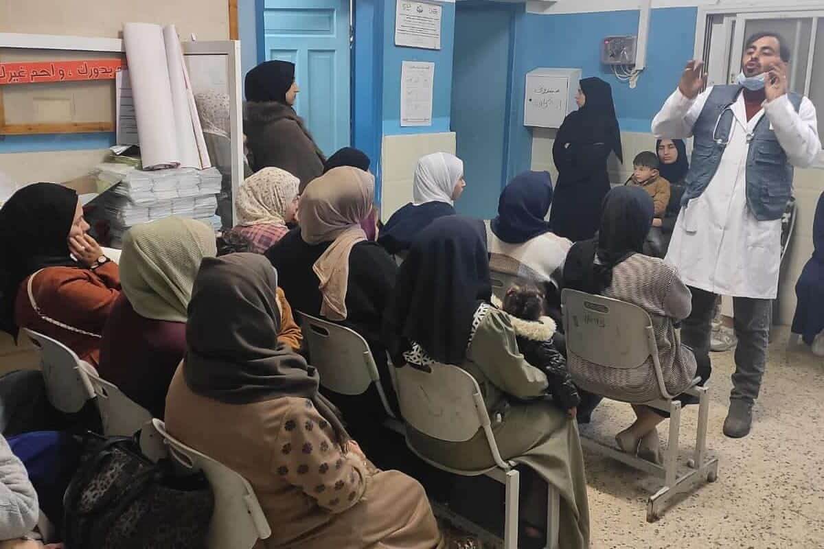 DSPR staff lead a health awareness workshop, responding to the needs of people in Gaza, providing medical and psychosocial support. Photo courtesy of DSPR.