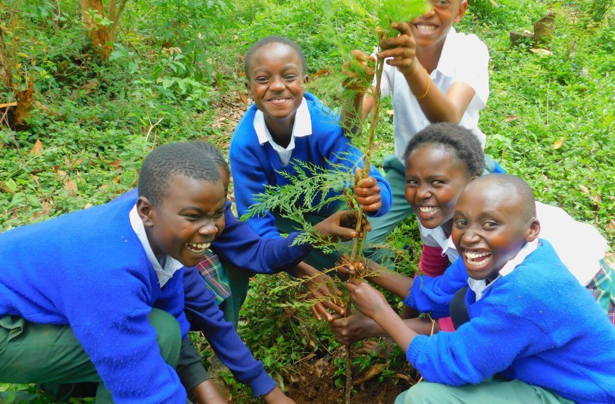 Students participating in a Global Ministries-supported reforestation program led by young people in the Mt. Kenya District of the Kenya-Ethiopia Conference. Photo: Courtesy of Rev. Alice Kirumba Ntiritu