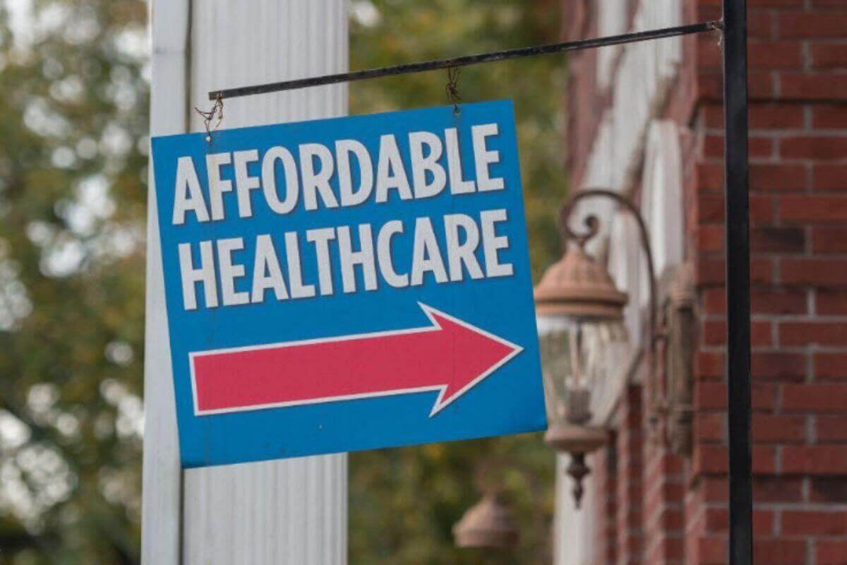 Demand that Congress Make Healthcare Accessible for All